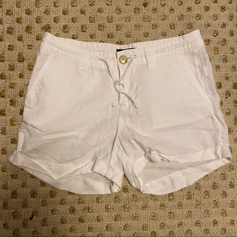 white linen shorts GAP